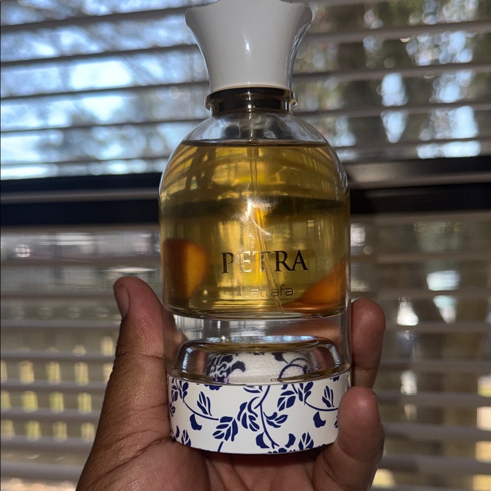 Petra Perfume